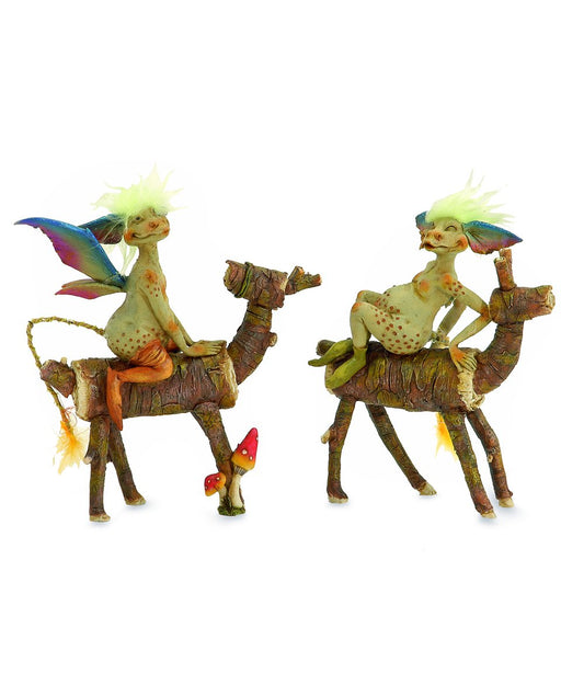 Draghi magici su cerbiatto in legno, 17,5cm, 2 pezzi