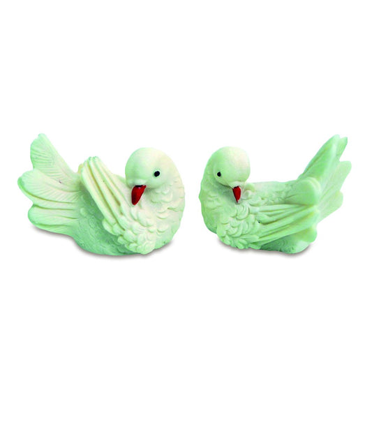 Alabaster pigeons
